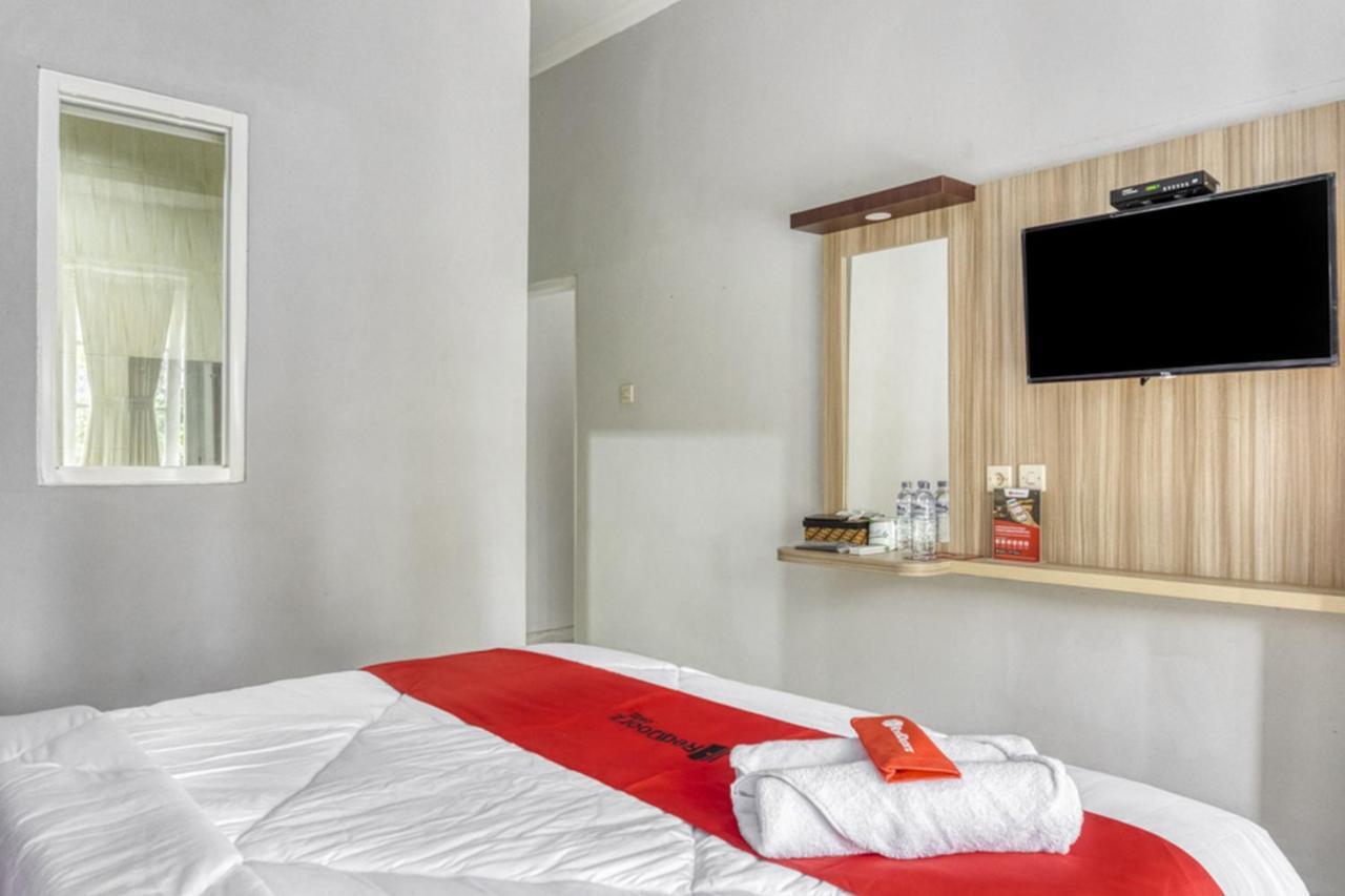 Hotel Reddoorz Near Sindu Kusuma Edupark 2 Cebongan Exterior foto